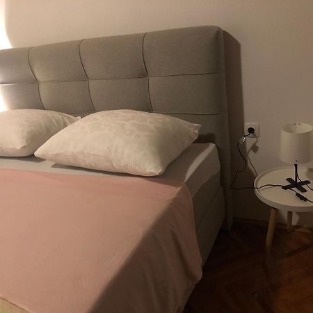 Lorena Senj  Bagian luar foto