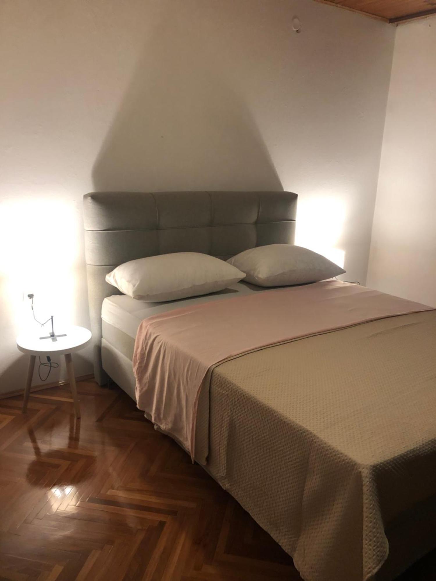 Lorena Senj  Bagian luar foto